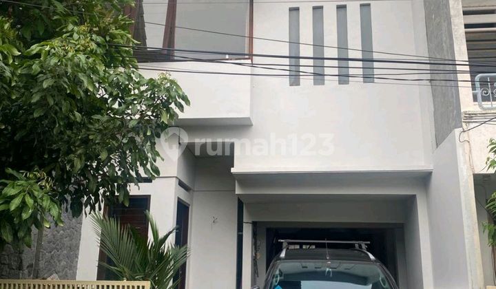 Rumah Komplek Jatibening Baru 2 Lantai SHM Dekat LRT dan Tol Rumah Komplek Jatibening Baru 2 Lantai SHM Dekat LRT dan Tol