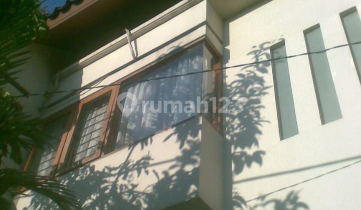 Rumah 2 Lantai Jatibening Dekat Stasiun LRT dan Exit Tol Rumah 2 Lantai Jatibening Dekat Stasiun LRT dan Exit Tol