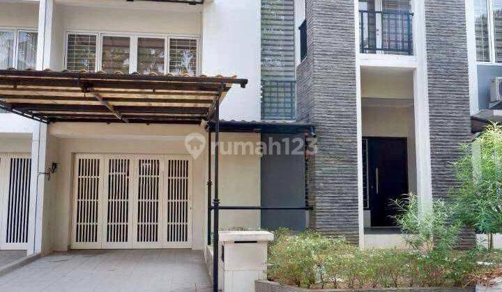 Rumah 2 Lantai Semi Furnish Premier Park Modernland SHM  1