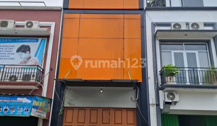 Ruko Siap Pakai 3 Lantai Jalan Raya Puspitek Buaran Tangsel Ruko Siap Pakai 3 Lantai Jalan Raya Puspitek Buaran Tangsel