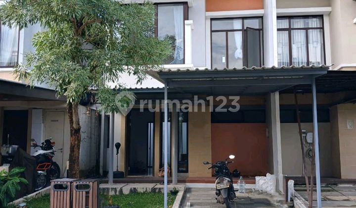 Nice House AC in Every Room at Illustria Cluster, BSD Eminent. Nice House AC in Every Room at Illustria Cluster, BSD Eminent.