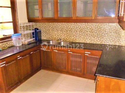 Rumah di senopati dekat perkantoran dan mall Bagus 10