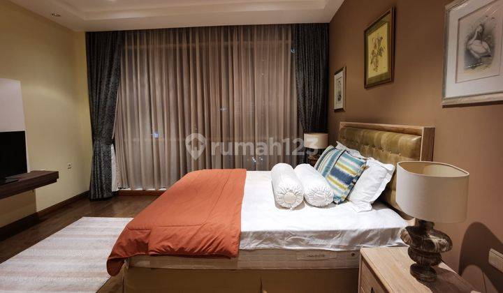 Rent Oakwood Residences 3 Bedroom in Mega Kuningan 7