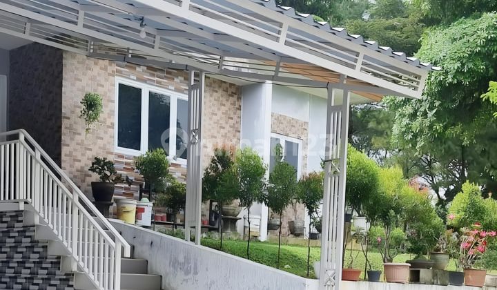 Rumah Cluster Modern di Sentul City Posisi Hook SHM 2