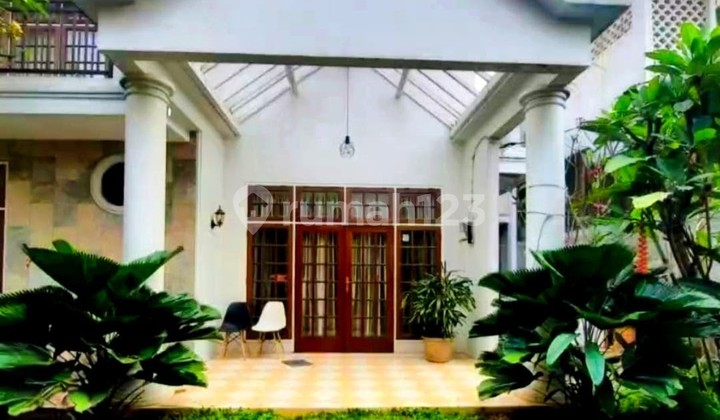 Classic 2-Story House in Cilandak, Flood-Free Classic 2-Story House in Cilandak, Flood-Free