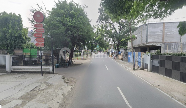 3-Storey Shop House on Main Road Bangka Kemang 2