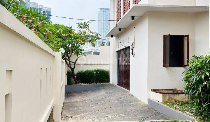 Rumah Mewah 2 Lantai Luas 1000 M2 Di Kebayoran Baru  2