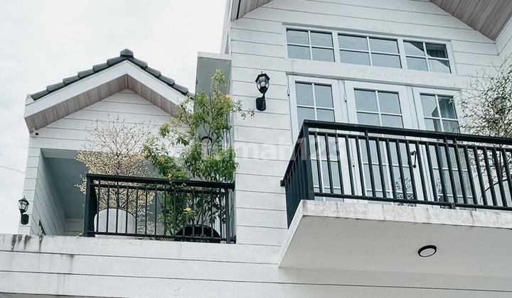 Rumah 2 lantai di Jagakarsa Dengan Energi solar