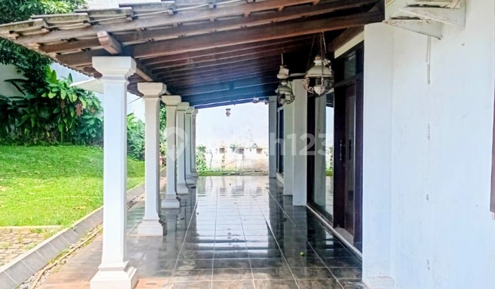 Large Spacious House 1,000m² in Kemang, Good Certificate of Ownership 2
