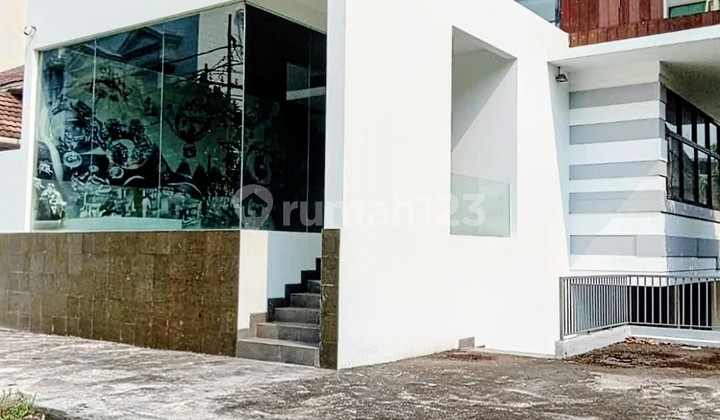 Rumah Hook Modern Di Bangka 15 Kamar Tidur Shgb