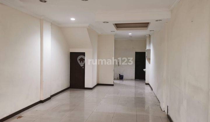 Ruko Plaza Shinta, Jalan Teuku Umar Karawaci, Lokasi Pinggir Jalan Raya 2