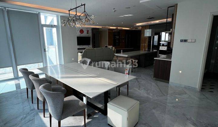 Apartemen Regatta 3+1 BR 2 Unit Jadi 1 Furnished Tower London 1