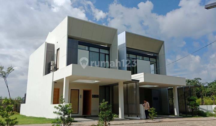 Paradiso Golf Villas Jababeka Rumah Konsep Jepang View Golf 1