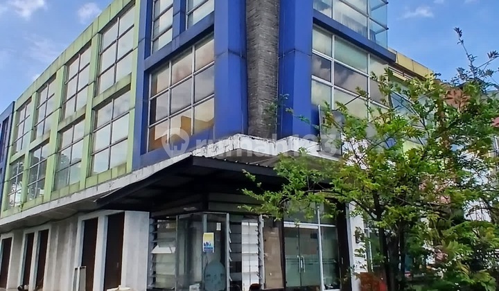 Ruko Celebration Boulevard Hook 3 Lantai Siap Huni Grand Wisata Bekasi Ruko Celebration Boulevard Hook 3 Lantai Siap Huni Grand Wisata Bekasi