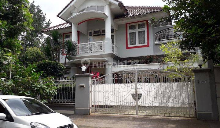 Rumah Bagus 2 Lantai SHM di Giriloka  1