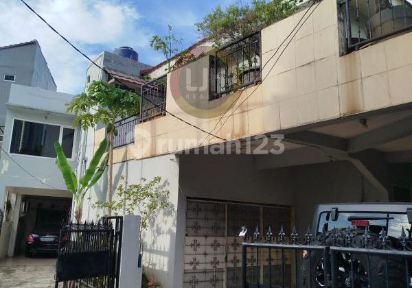 For Sale: Ready-to-Occupy House in Tomang, West Jakarta