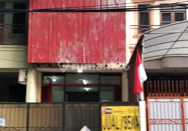 Ruko Siap Huni Cocok Untuk Kantor di Tomang Hero, Jakarta Barat 1