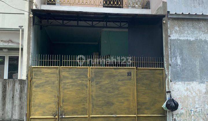 Rumah Strategis 3 Lantai Siap Huni, Tanjung Duren, Jakarta Barat 1