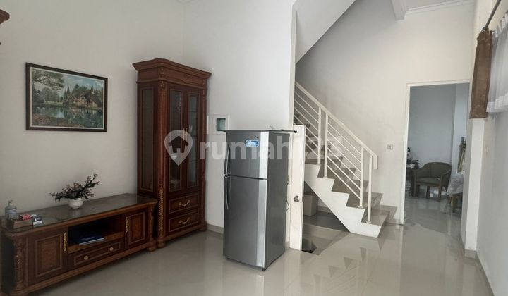 Strategic Shop House for Sale. Tomang, West Jakarta. 2