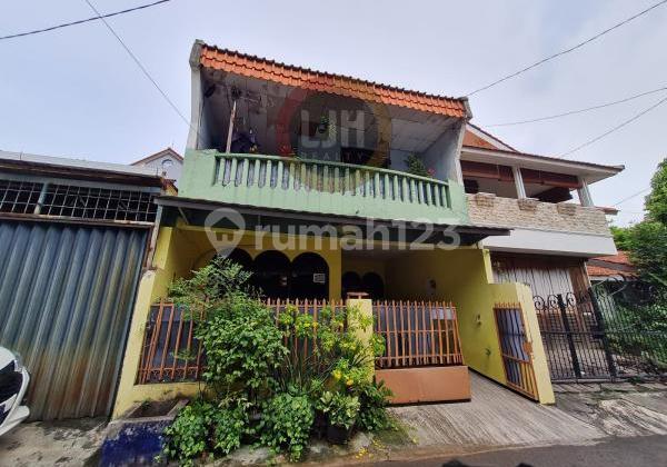 Di Jual Rumah 2 Lantai Lokasi Strategis di Tomang, Jakarta Barat Di Jual Rumah 2 Lantai Lokasi Strategis di Tomang, Jakarta Barat