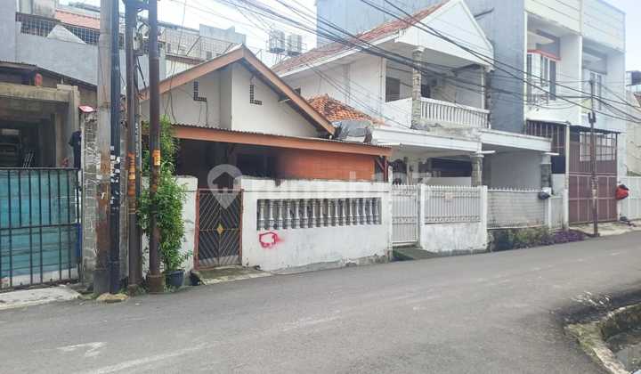 Dijual Rumah Tua Hitung Tanah, Lokasi Menarik, Tomang Jakarta Barat , Tomang 2