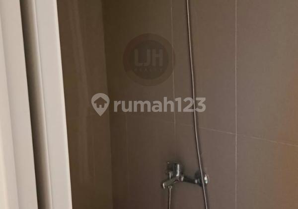 LUXURY APARTMENT, Nice and Neat in a Strategic Location Legok Gading Serpong LUXURY APARTMENT, Nice and Neat in a Strategic Location Legok Gading Serpong