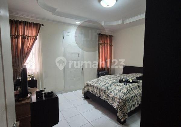 Di Jual Rumah Siap Huni Dalam Kompleks di Tomang, Jakarta Barat
