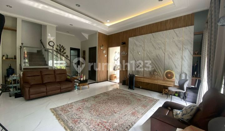 Minimalist Modern 3-Story House in Tomang, West Jakarta 2