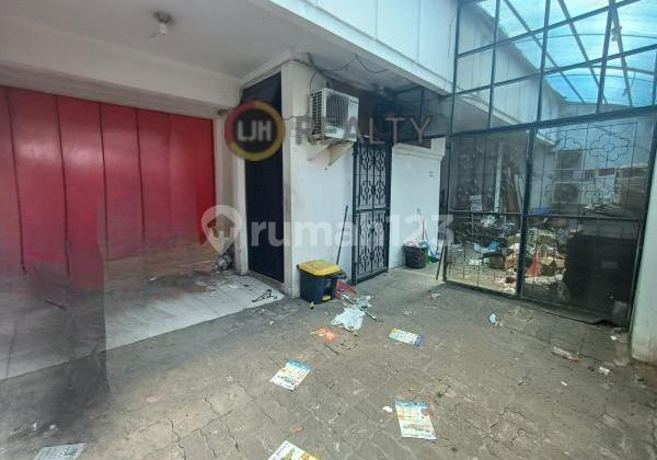 Large House for Sale on Main Road, Tomang, West Jakarta 2