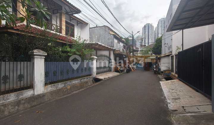 Large Hook House Inside Complex in Tomang, West Jakarta 2