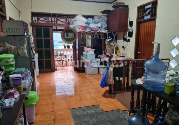 For Sale 2-Story House Ready to Occupy, Strategic Location, Tomang, West Jakarta