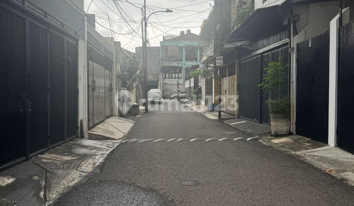 Dijual Rumah Baru 4 Lantai, Rooftop View Central Park, Tomang, Jakarta Barat Dijual Rumah Baru 4 Lantai, Rooftop View Central Park, Tomang, Jakarta Barat