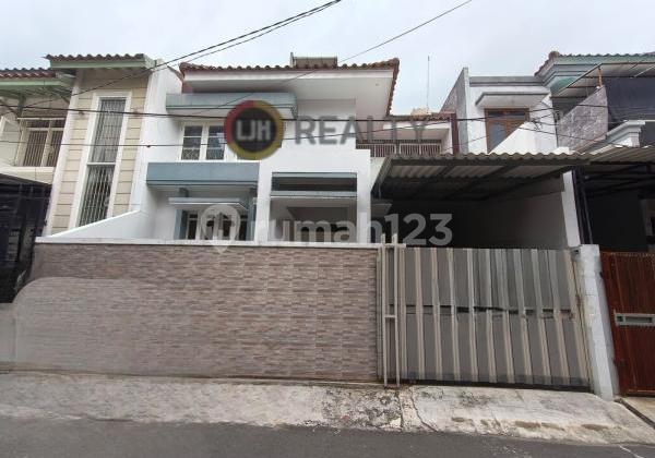 Nice New Renovated House, Tomang, West Jakarta