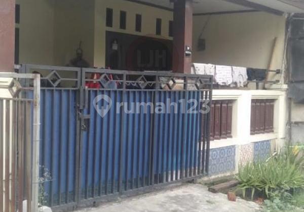 Rumah Nyaman Siap Huni di Lokasi Strategis