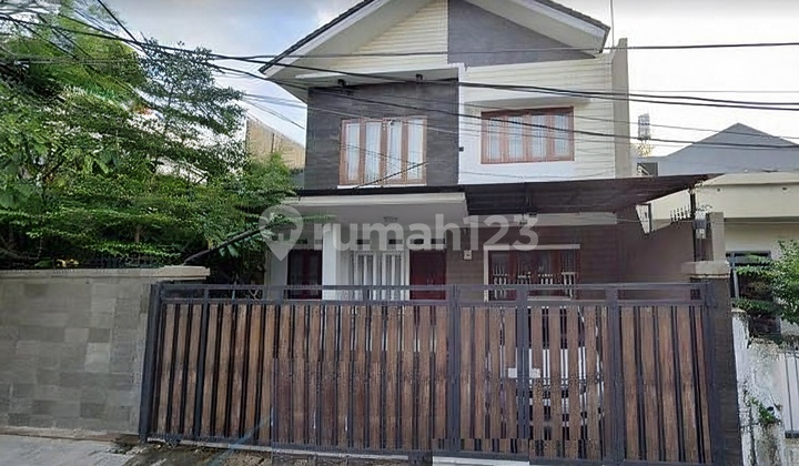 Rumah Modern Minimalis Siap Huni Furnished di Tomang, Jakarta Barat