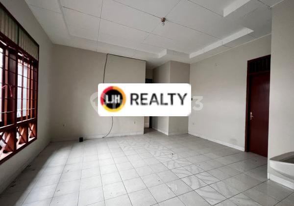 Di Sewakan Rumah 2 Lantai, Bangunan Kokoh dan Siap Huni di Tomang, Jakarta Barat 2