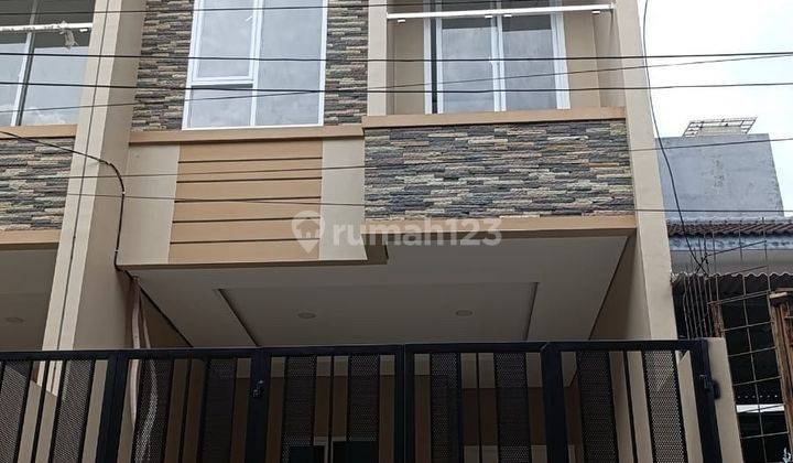 Rumah Baru Bagus Nyaman Minimalis Modern Tomang Jakarta Barat 1