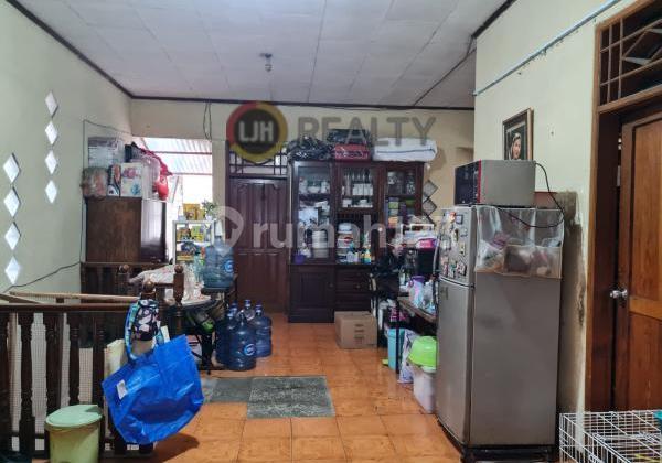 Dijual Rumah 2 Lantai Siap Huni, Lokasi Strategis, Tomang, Jakarta Barat 2