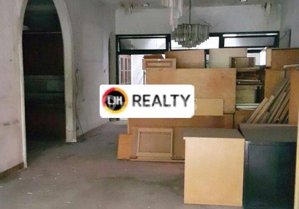 Dijual Rumah lokasi Strategis, di Tomang  2