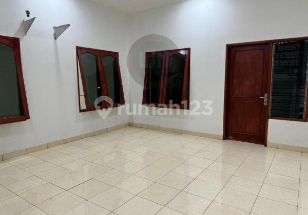 Jual Cepat! Rumah Mewah Metland Puri Cluster Clematis, Greenlake 2