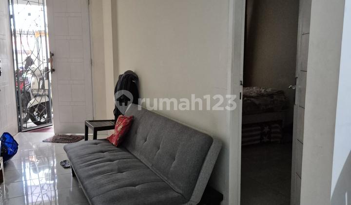 Rumah Siap Huni Dalam Kompleks di Tomang, Jakarta Barat 2