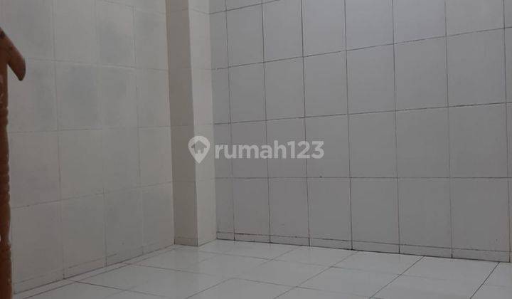 Disewakan Rumah Siap Pakai, Tomang, Jakarta Barat Sudah Renovasi 2