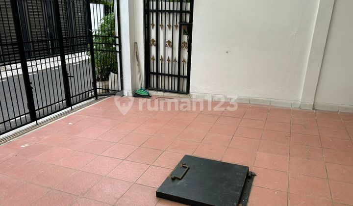For Rent 2-Story House in Tomang, West Jakarta 2