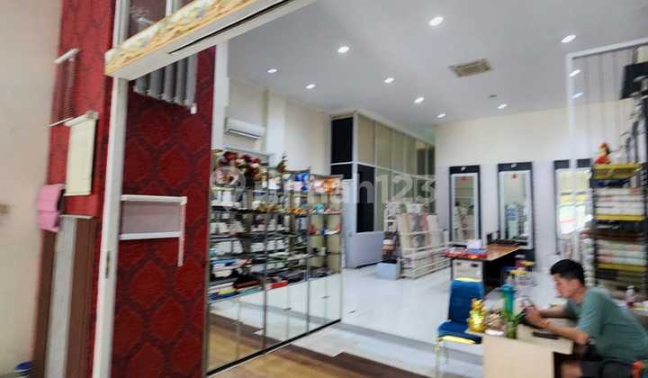 4-Storey Shop House for Sale in Harapan Indah