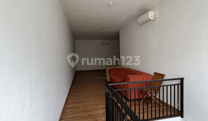 Disewakan Rumah 2 Lantai Cocok untuk Kantor Tomang Jakarta Barat 2