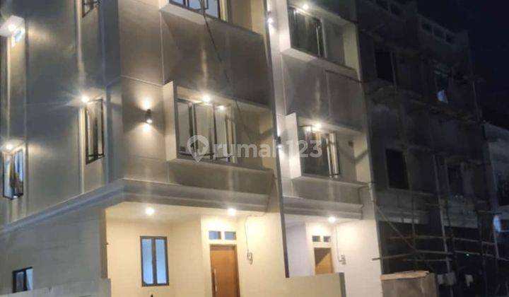 Rumah Baru Kaum Milenial Dekat Pusat Kuliner Greenville Jak Bar 5