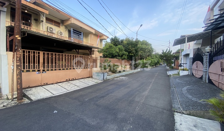 Rumah Luas Di Komplek Nyaman Harga Bawah 8m Luas 332m Layak Huni