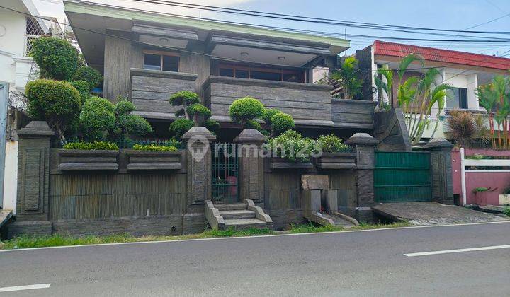 Rumah Di Mandala Tomang Jakarta Barat Cantik Dengan Batu Alam 1