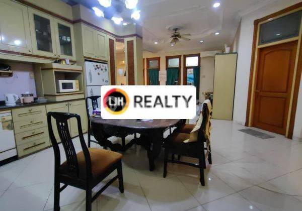 Rumah di Otista  Jakarta Timur Furnished Mewah cuma Hitung Tanah 2