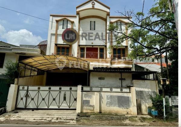 Rumah Mandala Tomang Jakarta Barat Strategis 3,5 Lantai, Jakarta Barat 2